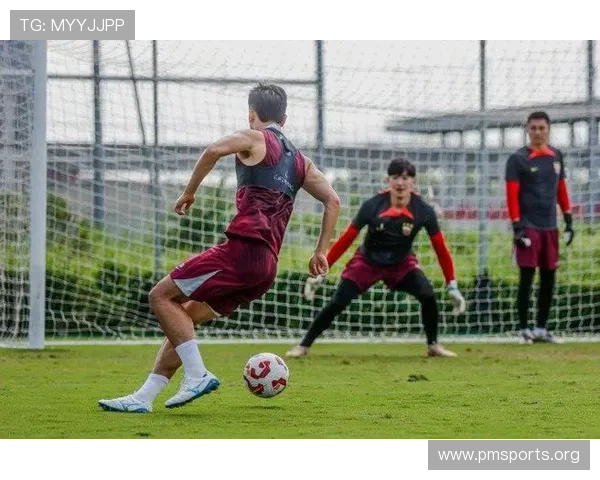 萨拉赫训练状态曝光展现积极体能储备为新赛季备战注入动力