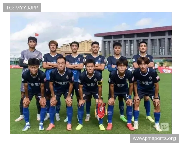 常州非职业足球队夜训备战苏超为城市荣光全力出击书写草根足球传奇